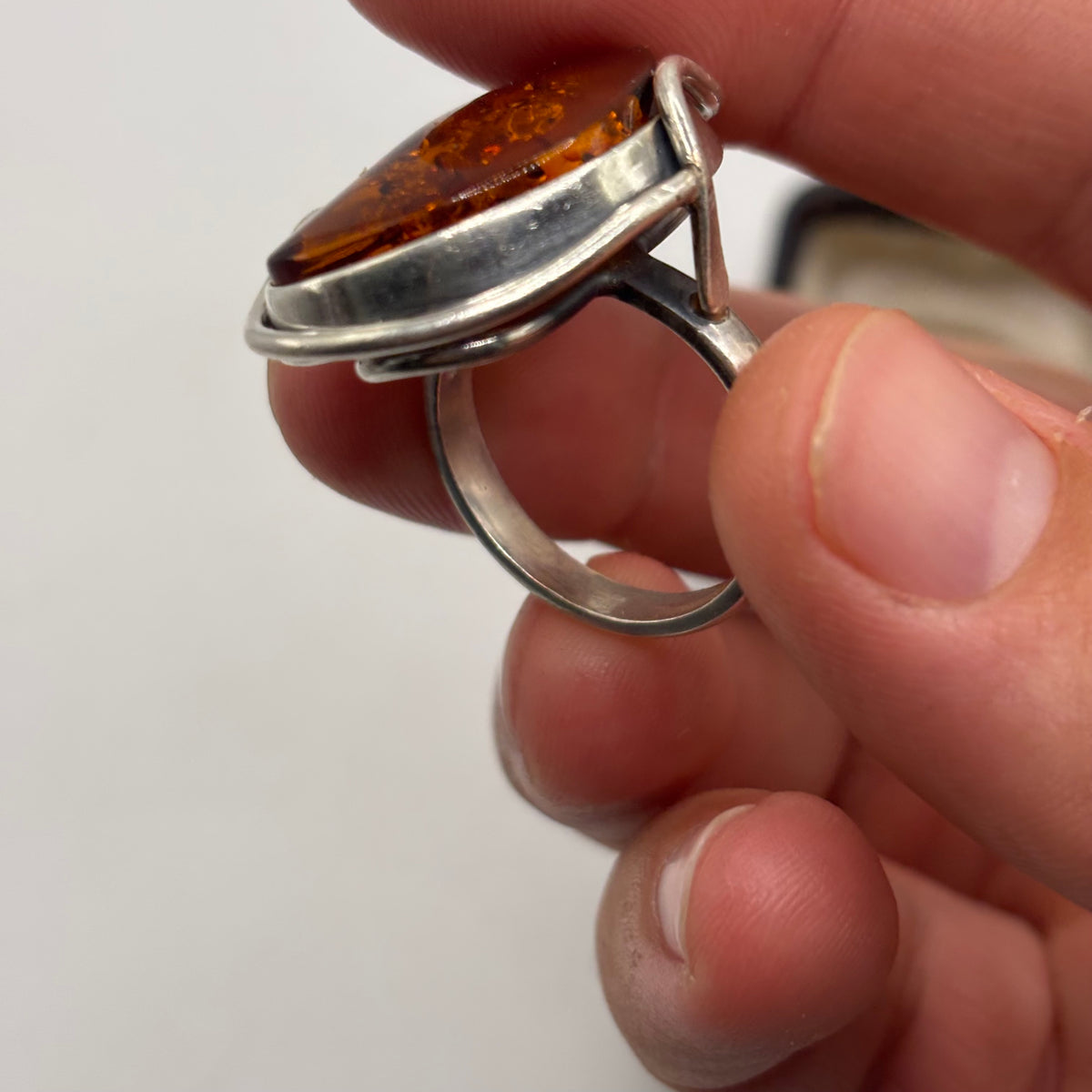 Silver Large Amber Ring (U)