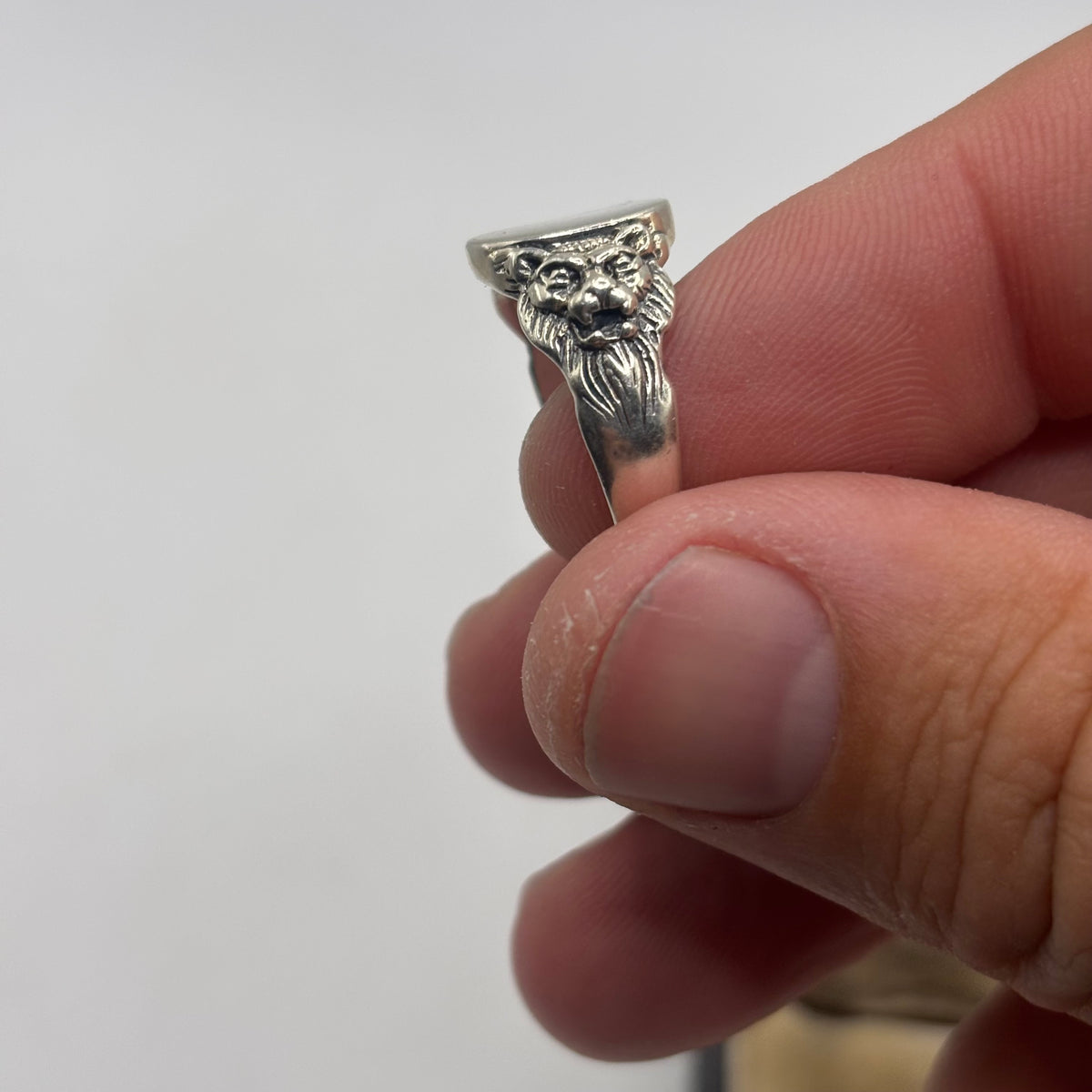 Silver Lion Head Signet Ring (P)